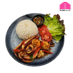 กะเพราทะเล ราดข้าว (Fried Basil Seafood Meal Set)