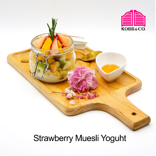 Strawbery Muesli Yoghurt (โยเกิร์ตมูสลี่สตรอเบอร์รี่)