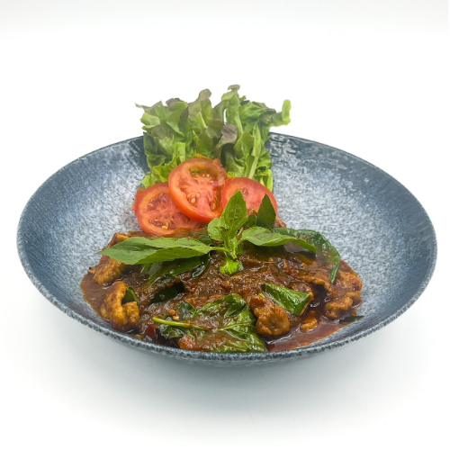 ผัด พริกแกง หมู ไก่ (Thai Herb Chili Paste Pork Chicken)